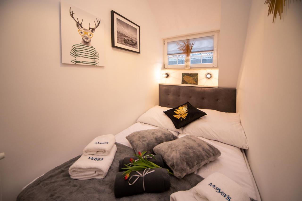 Dluga 66 Attic Apartment กดัญสก์ ภายนอก รูปภาพ