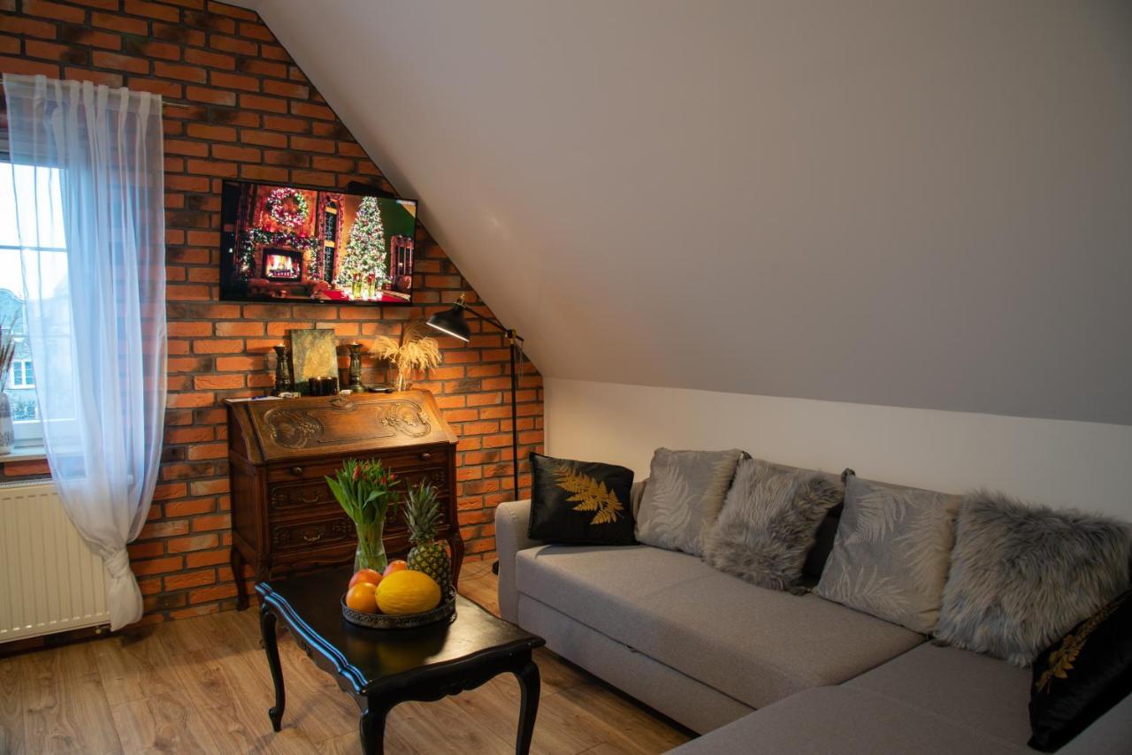 Dluga 66 Attic Apartment กดัญสก์ ภายนอก รูปภาพ