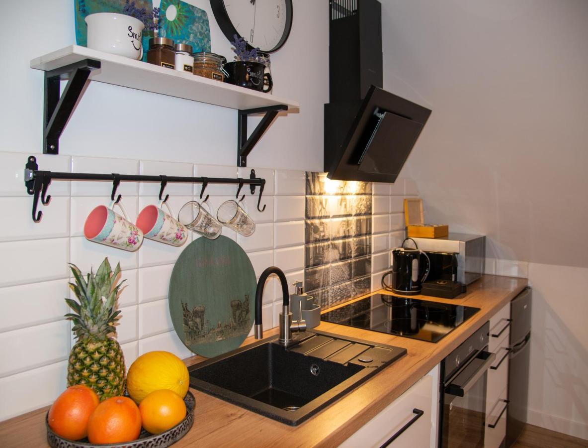 Dluga 66 Attic Apartment กดัญสก์ ภายนอก รูปภาพ