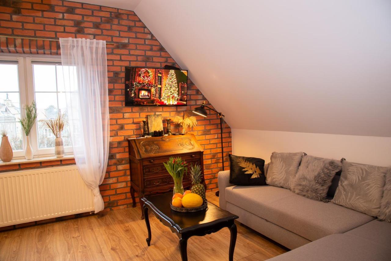Dluga 66 Attic Apartment กดัญสก์ ภายนอก รูปภาพ